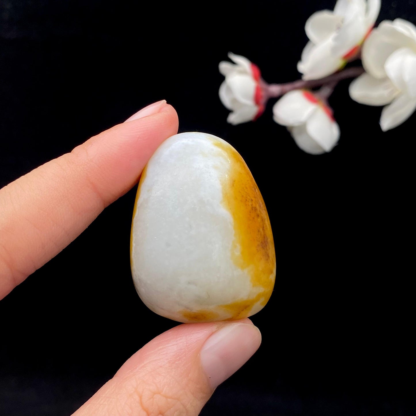 和田玉聚黄皮籽料原石(29.3g)