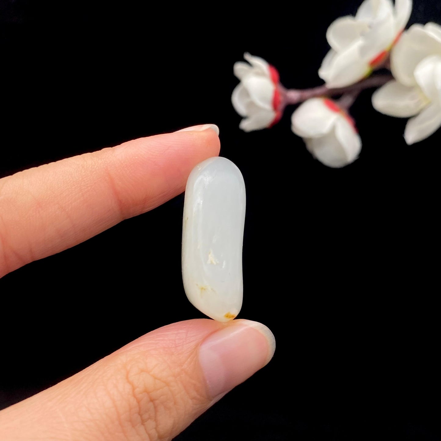 和田玉白玉籽料原石(11.2g)