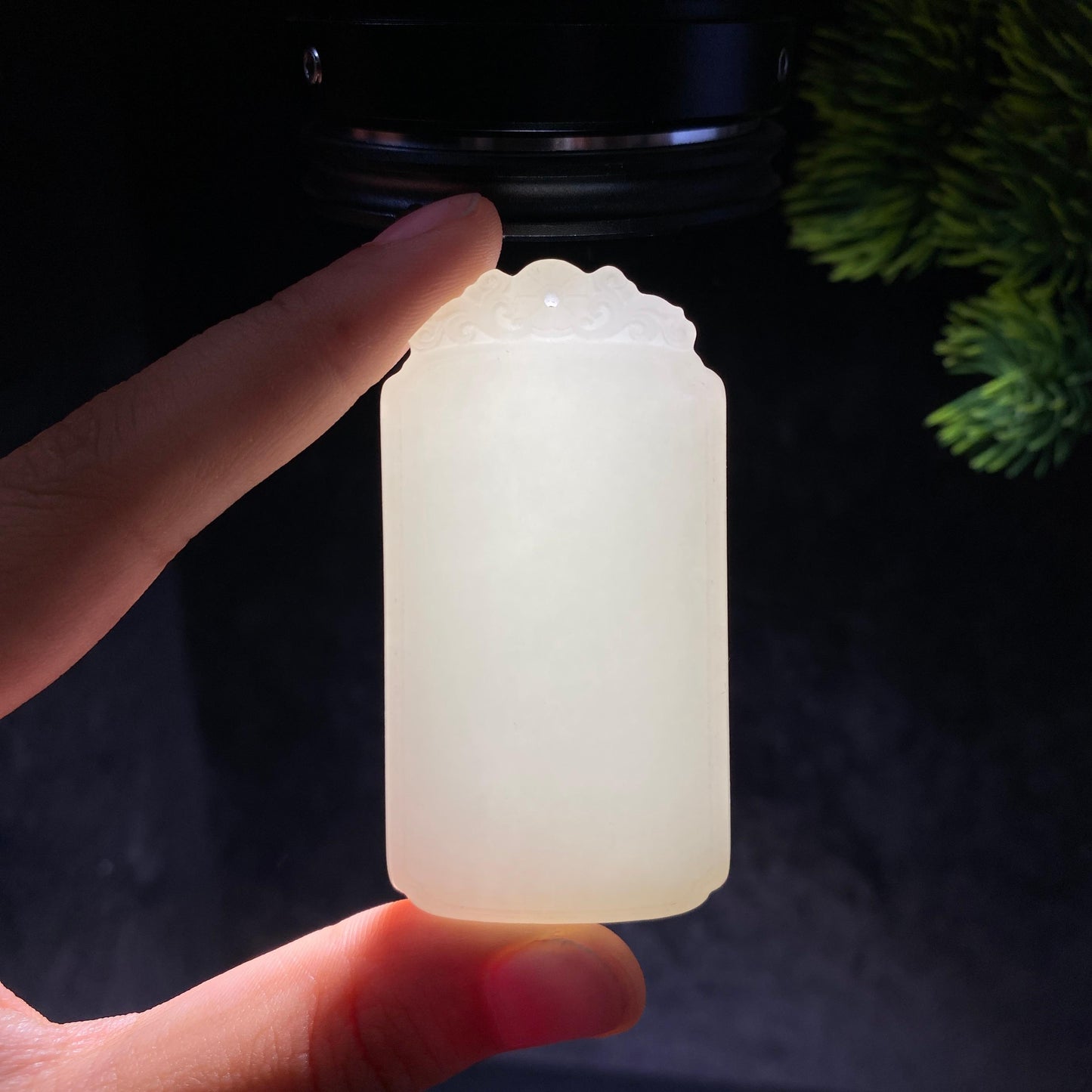 和田玉羊脂白玉无事牌(52.9g)