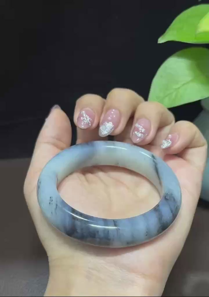 和田玉意境青花手镯