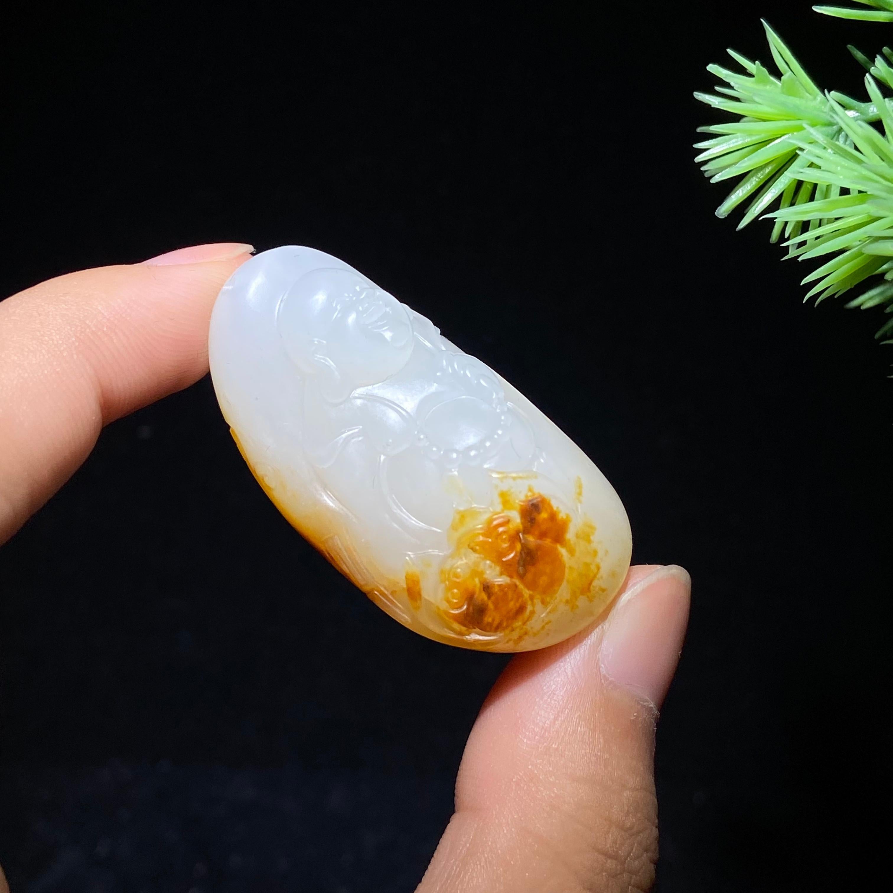 和田玉籽料佛公（24.7g）