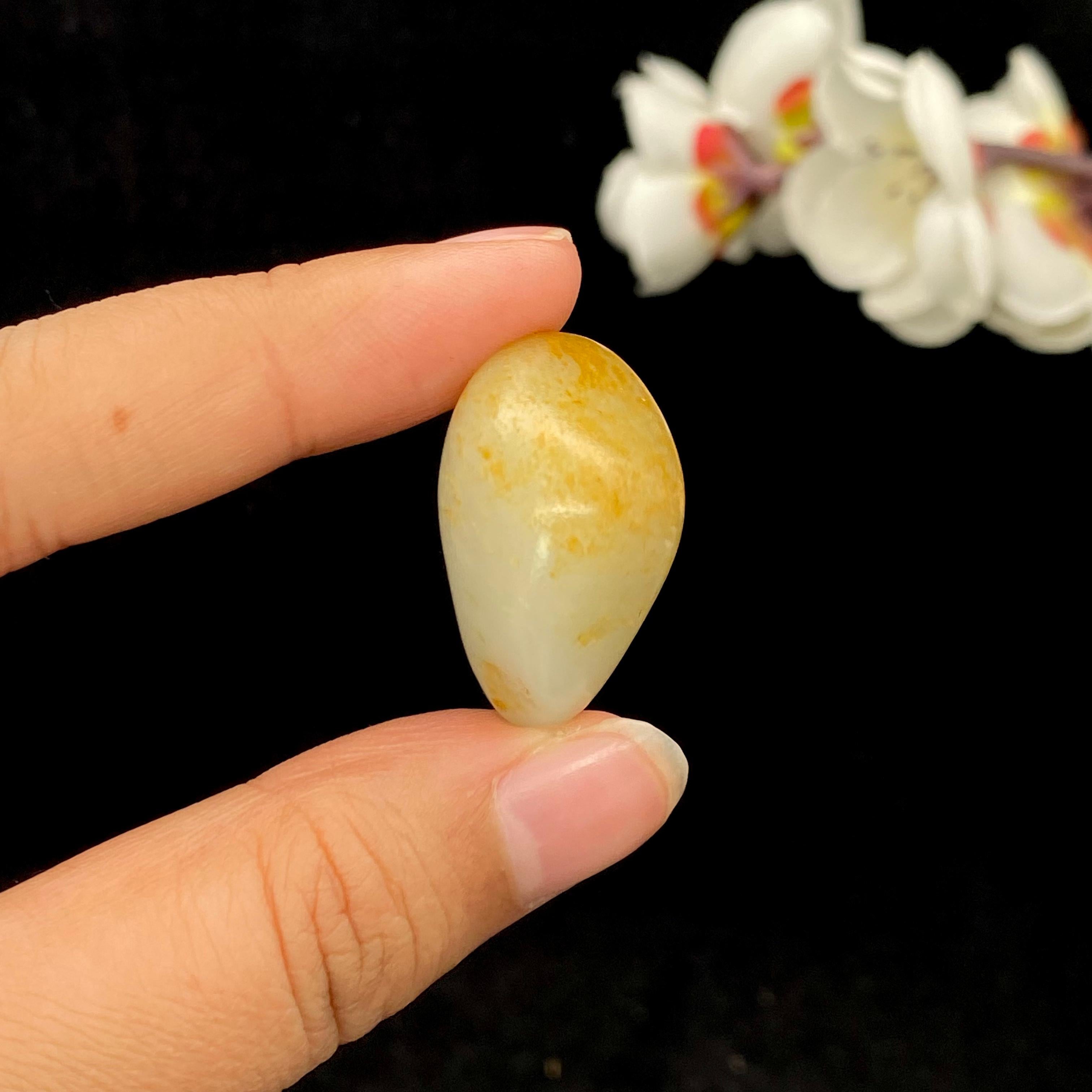 和田玉红皮籽料吊坠籽（14.1g）