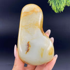 和田玉洒金皮籽料把件（280.31g）