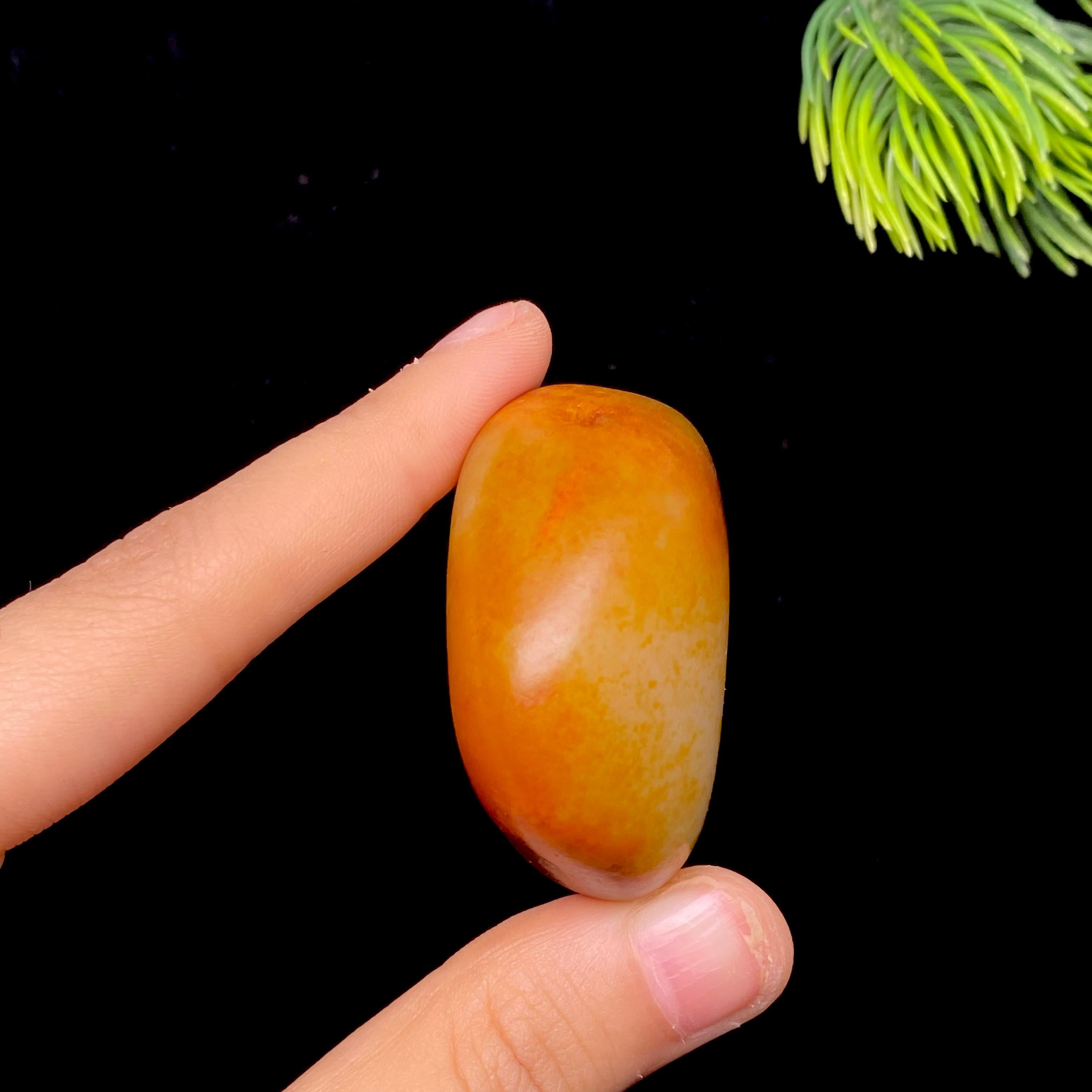 和田玉红皮白肉籽料（70.1g）