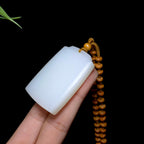 和田山料羊脂白玉无事牌（38.5g）