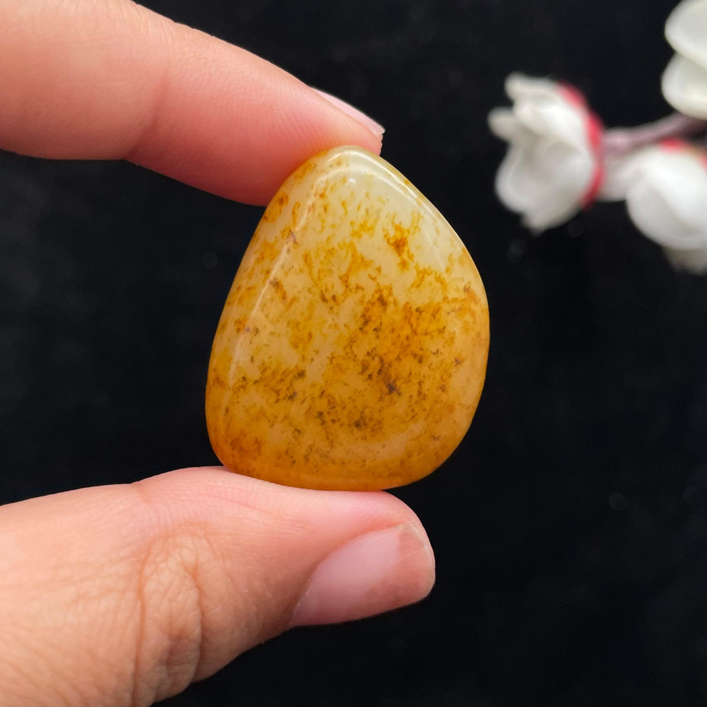 和田玉满黄皮籽料（11.5g）