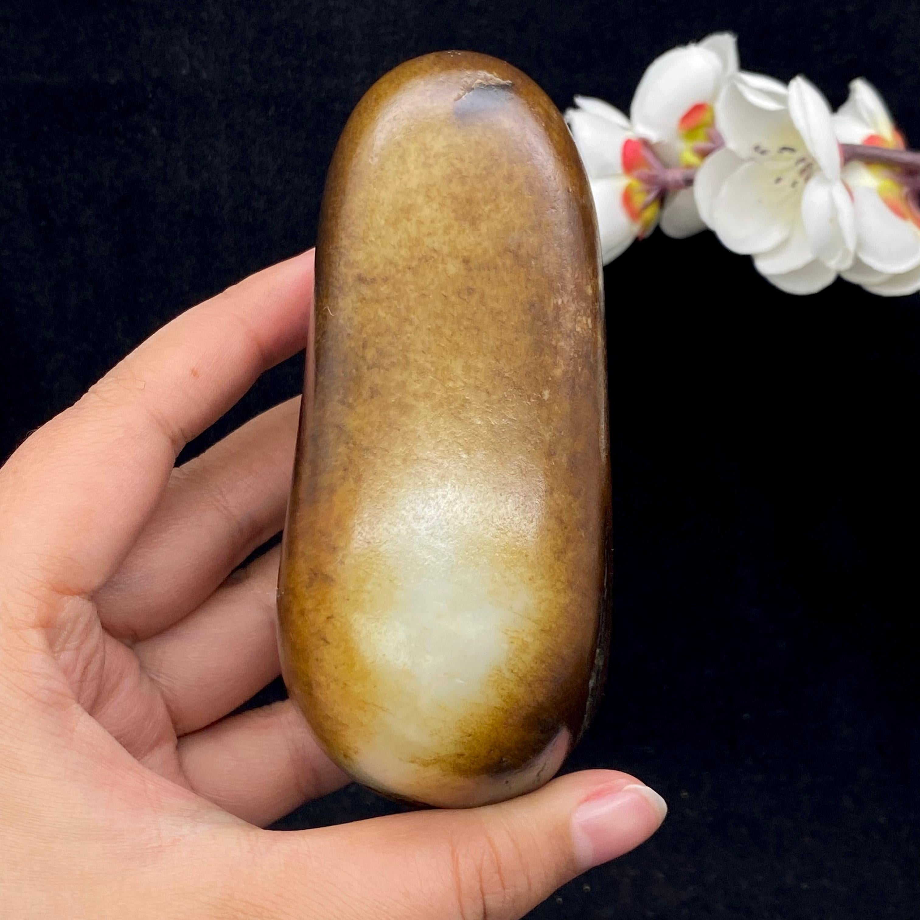 和田玉秋梨皮籽料摆件（505.5g）