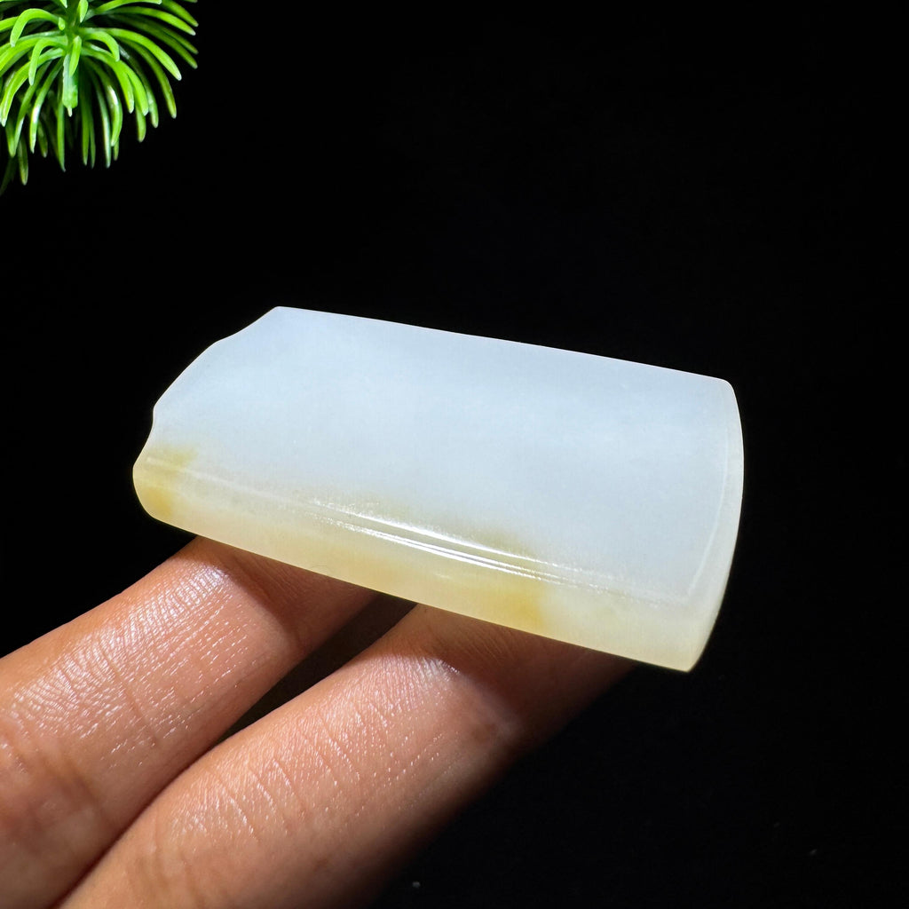 和田玉且末糖白玉无事牌（30.0g）
