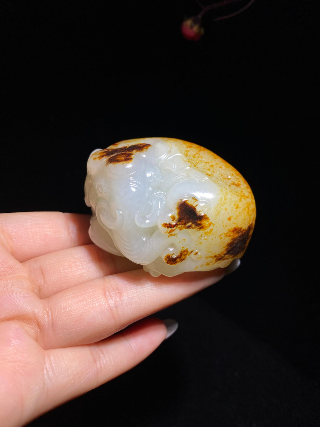 和田玉籽料大象（183.9g）