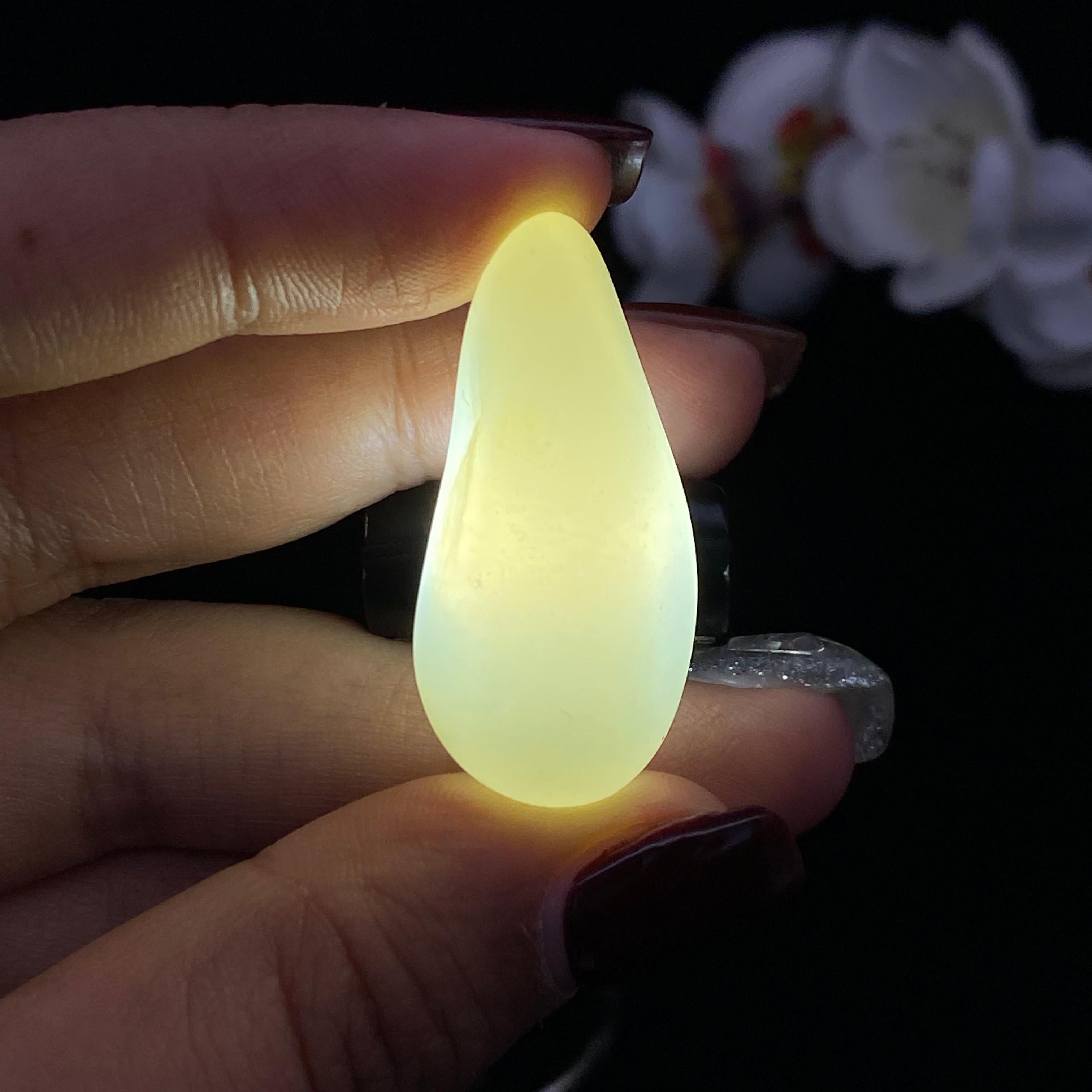 和田玉-白玉籽料原石（11.7g）