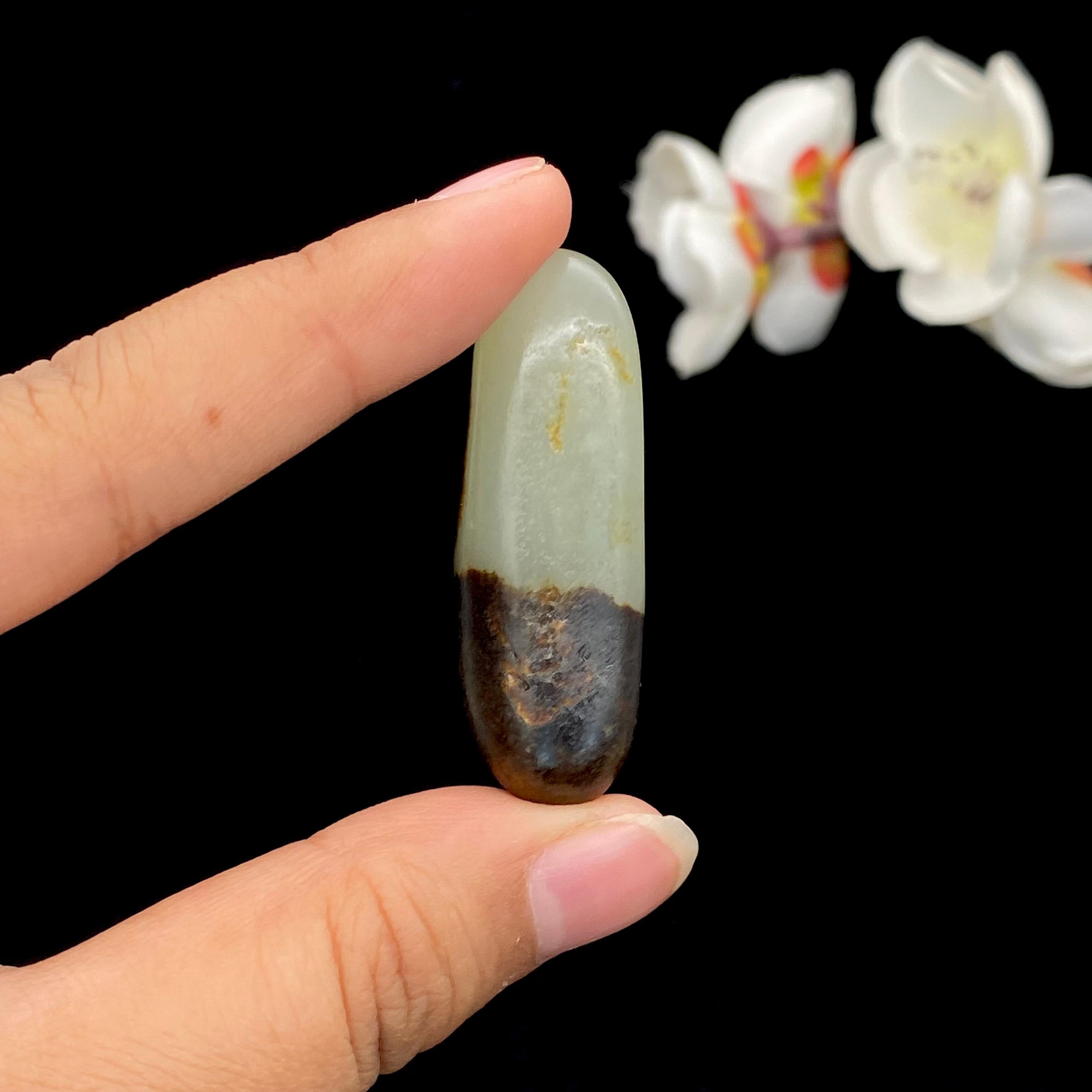 和田玉聚黑皮籽料挂件（22.5g）