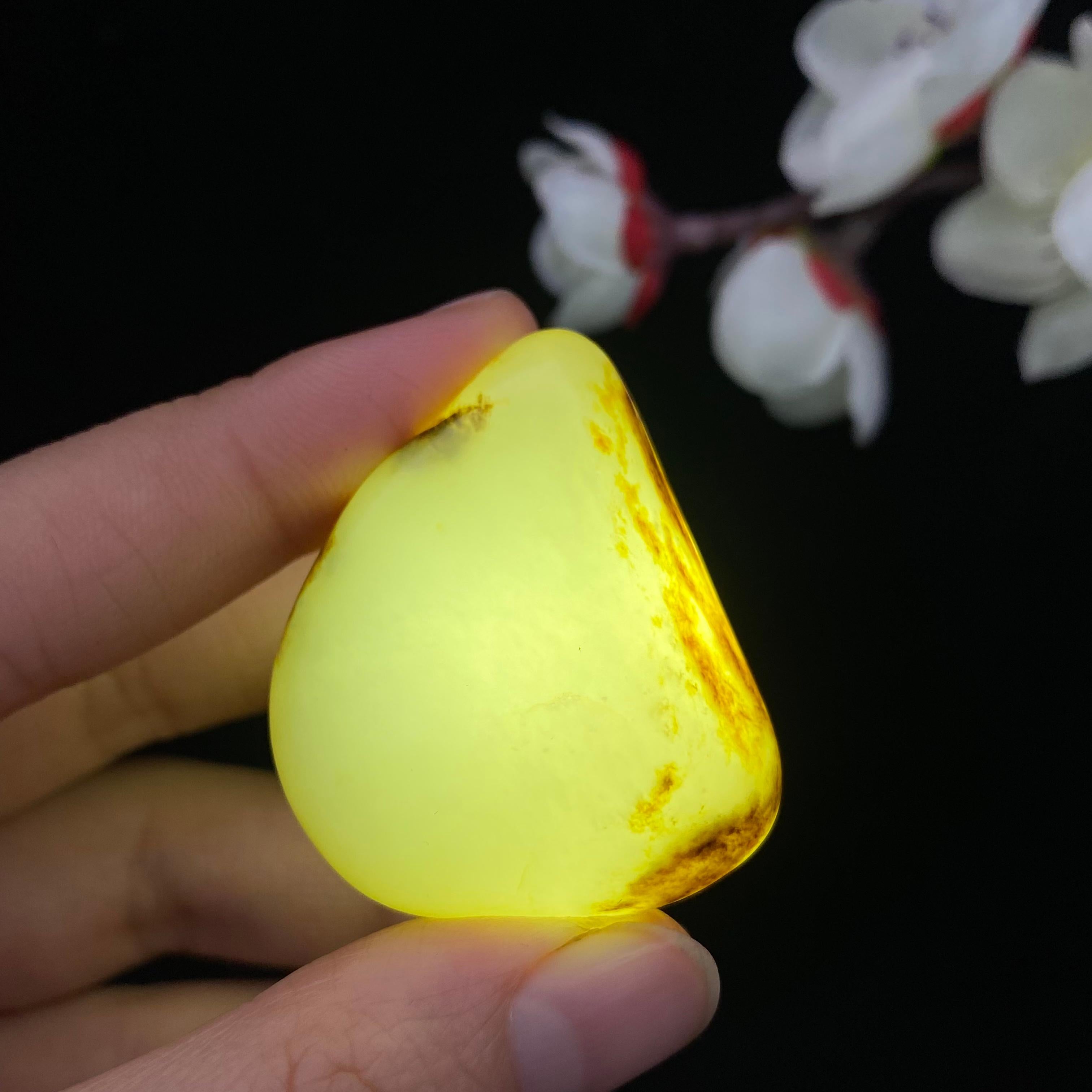 和田玉聚黄皮籽料挂件（28.4g）