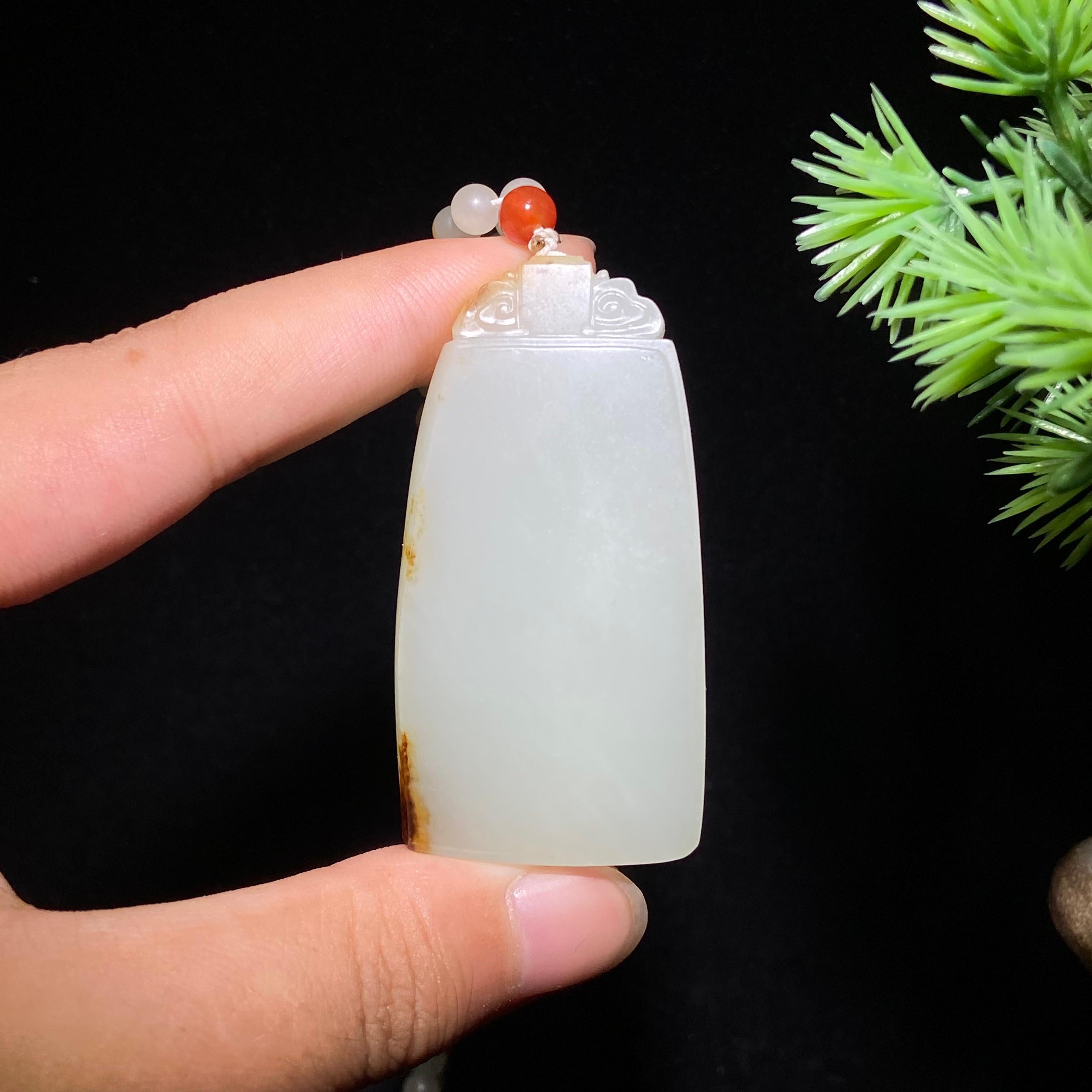 和田玉籽料无事牌（32.7g）