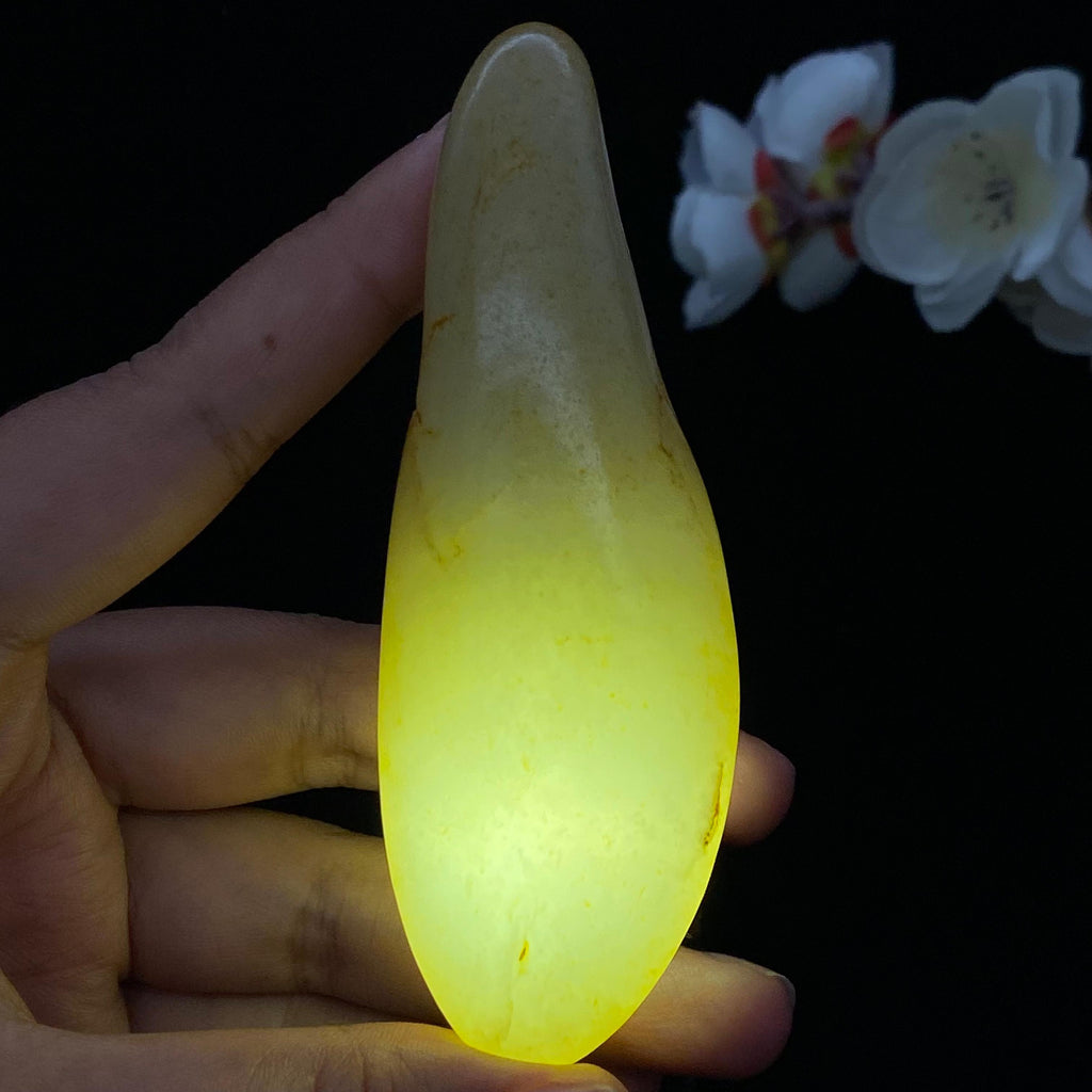 和田玉洒金皮籽料水滴形手把件（84.5g）