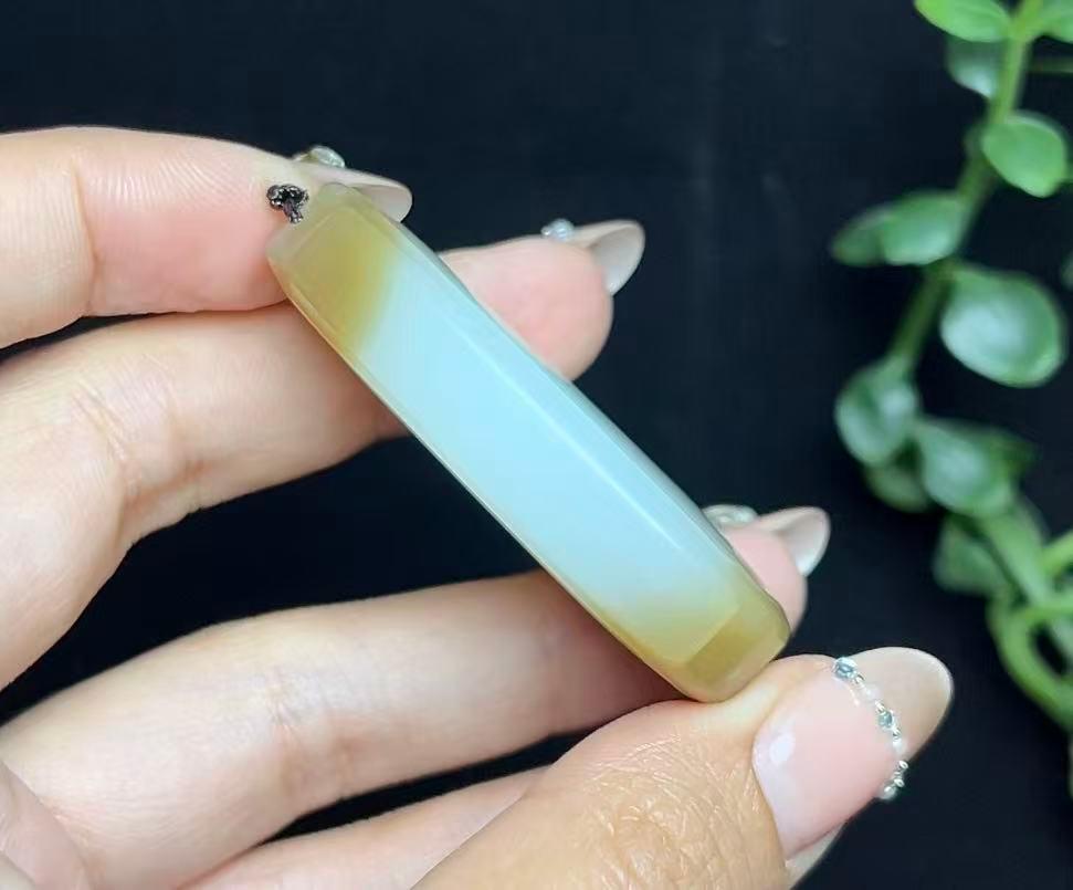 和田玉天地糖白羊脂玉平安无事牌（41.2g）
