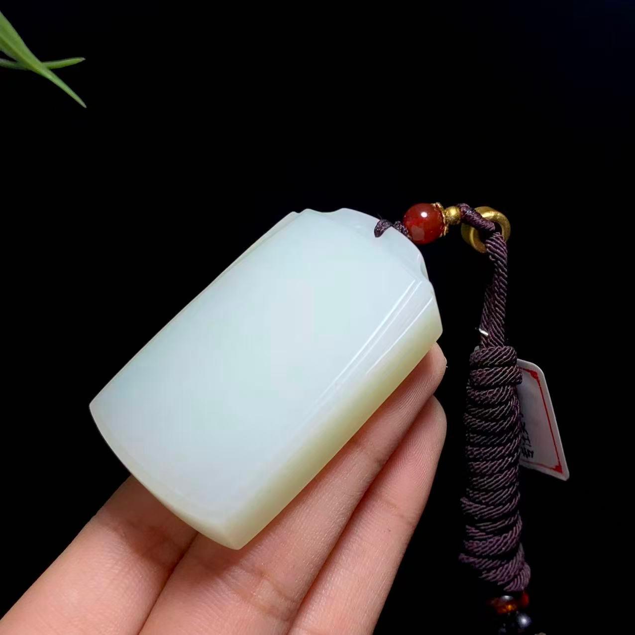 和田山料白玉无事牌（54.5g）