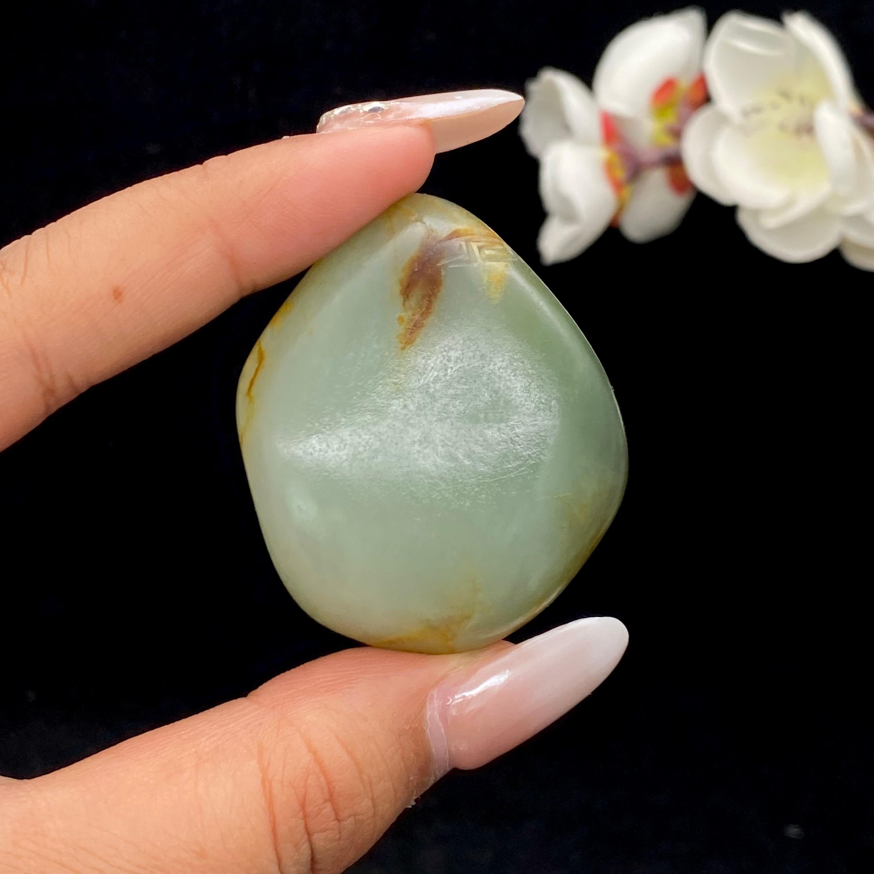 和田玉洒金皮翠青籽料【佛公】挂件（55.1g）