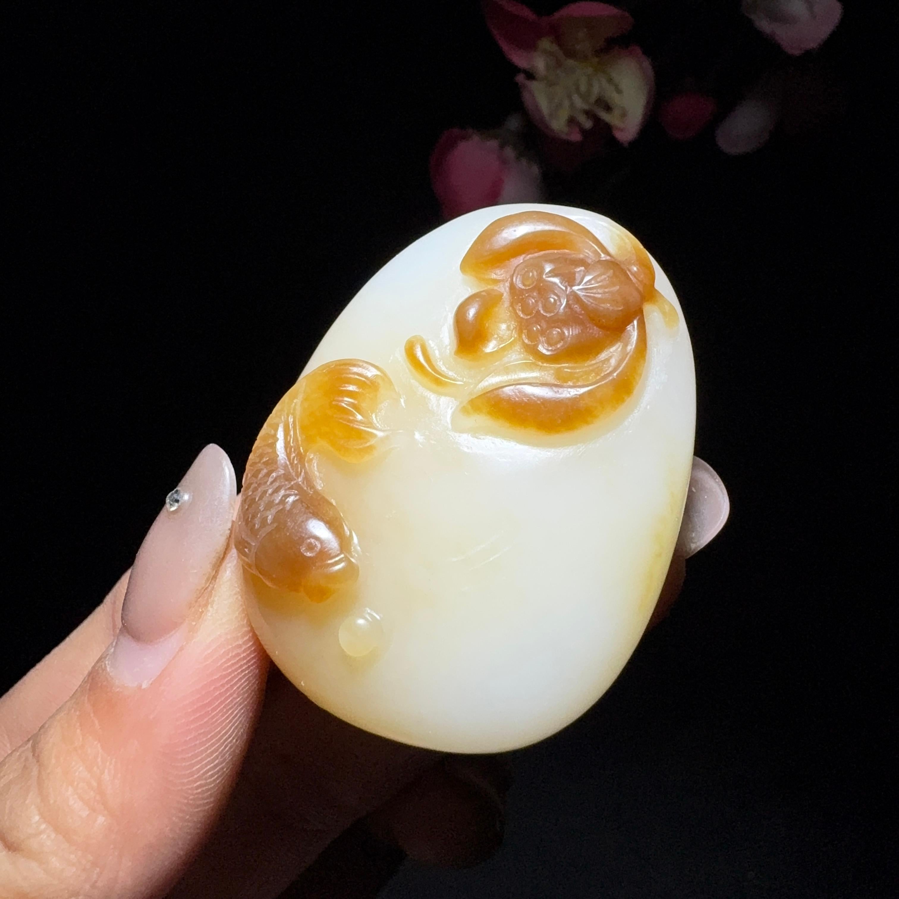 和田玉糖白挂件连年有余（38.7g）
