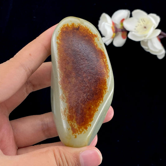 和田玉聚红皮籽料原石（181.2g）