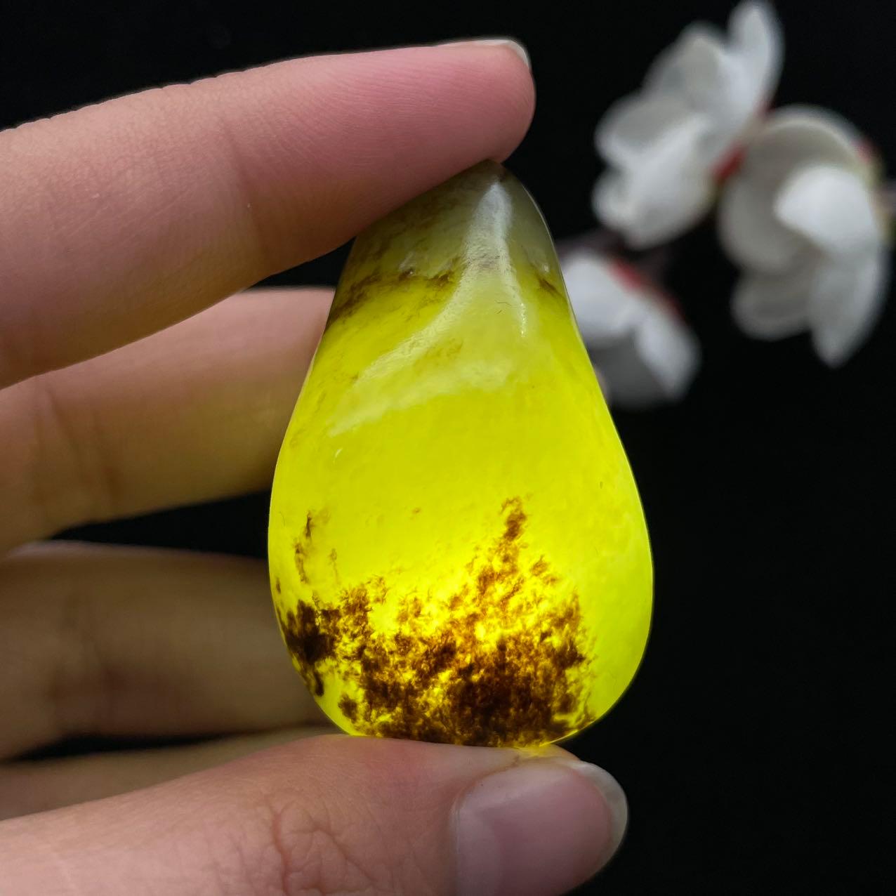和田玉秋梨皮籽料（28.5g）