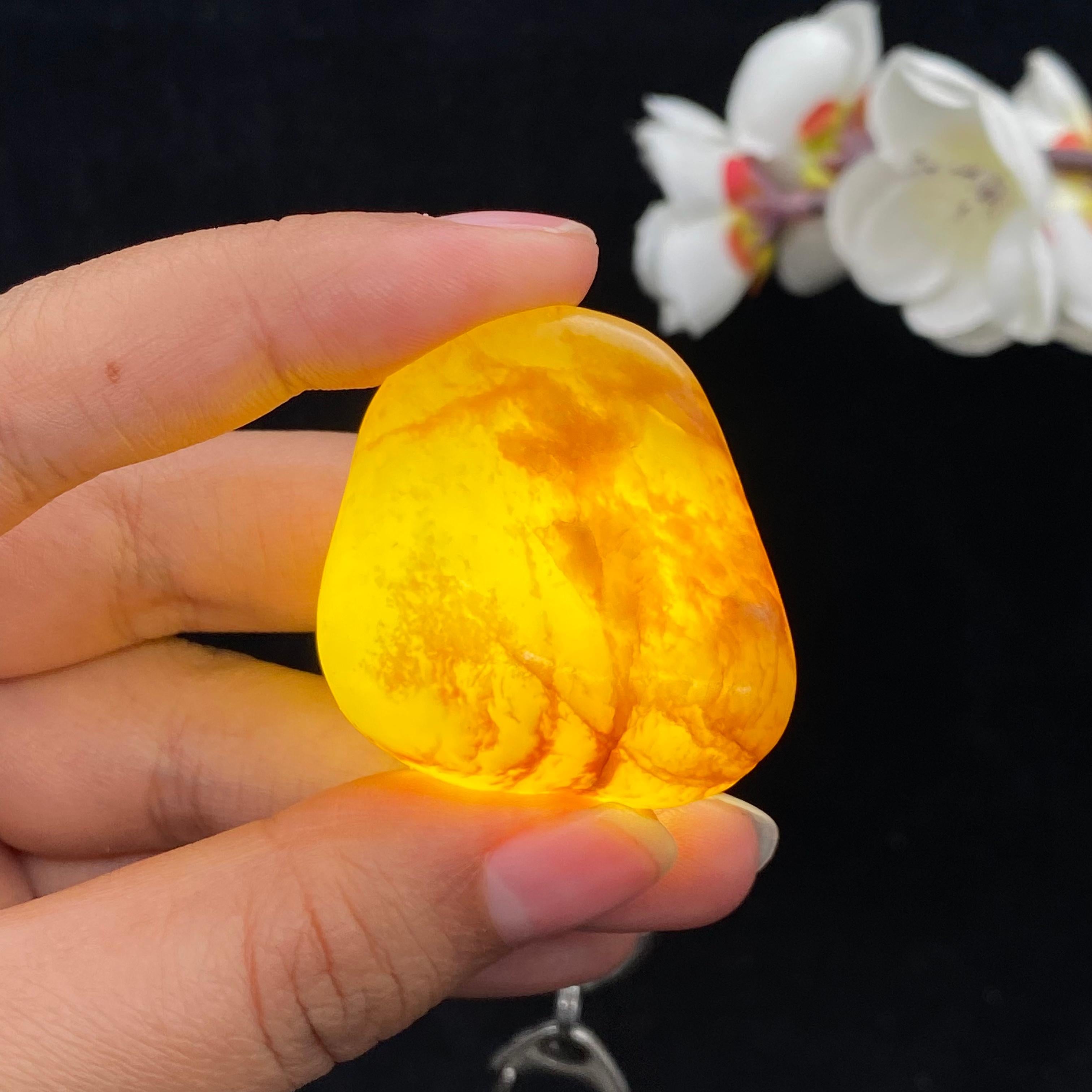 和田玉洒金皮籽料挂件（37.6g）