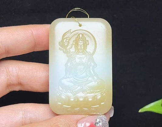 新疆和田玉且末天地糖羊脂玉观音（44.2g）