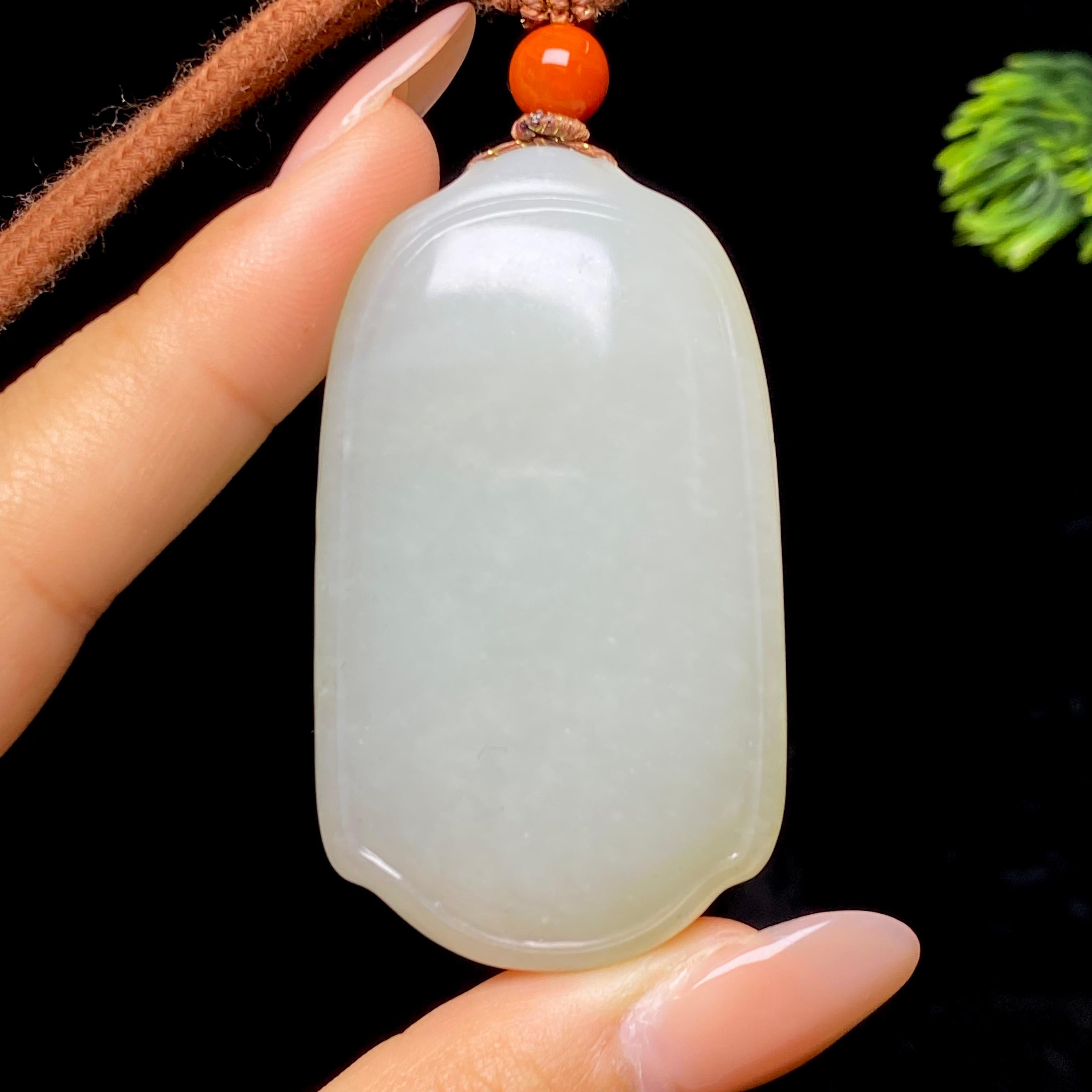 和田玉籽料无事牌（47.8g）