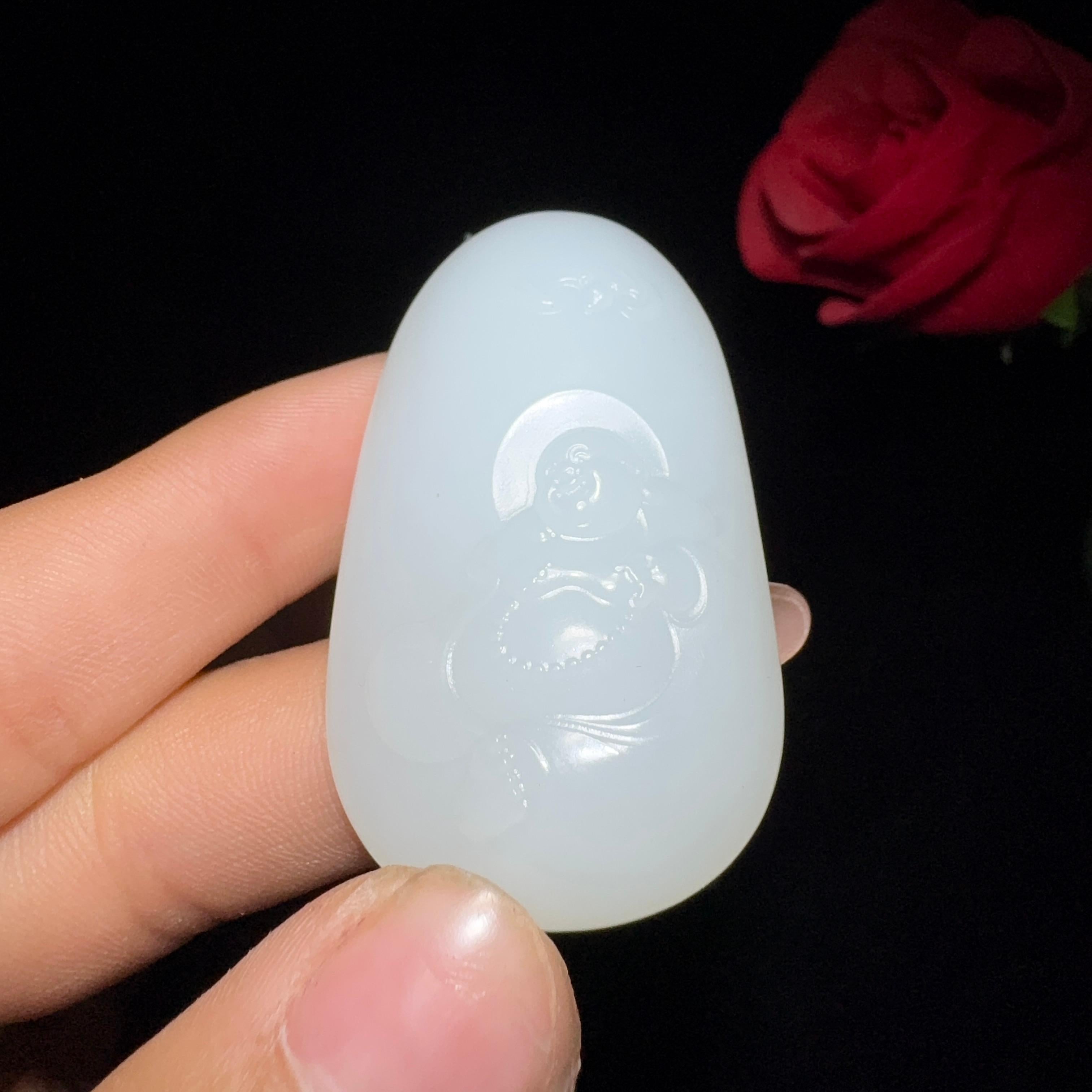和田玉白玉挂件佛公（27.9g）