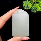 和田玉籽料无事牌（86.0g）