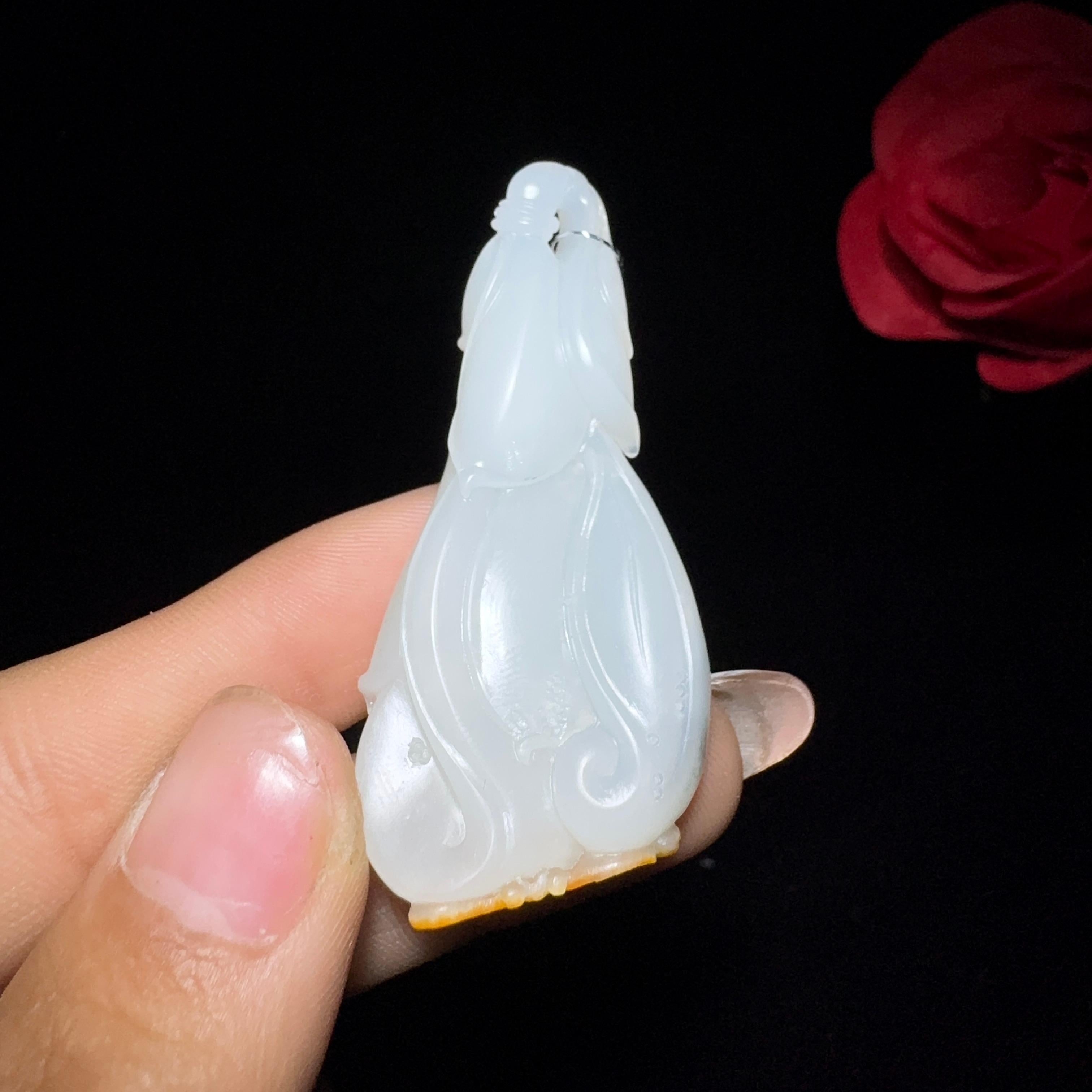 和田玉籽料三色玉兰花挂件（16.5g）