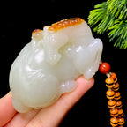 和田玉籽料马上封侯把件（175.2g）