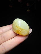 和田玉酒金皮籽料原石（20.3g）