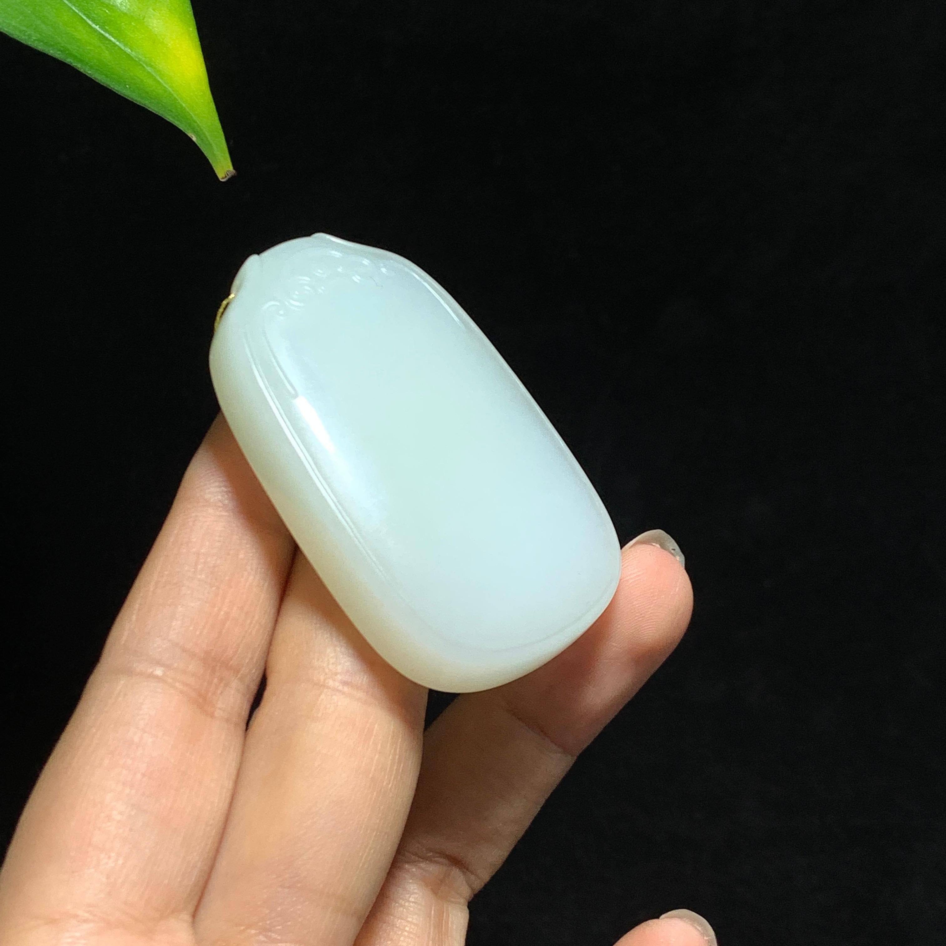 和田山料白玉无事牌（50.7g）