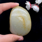 和田玉黑红皮籽料手把件（129.2g）