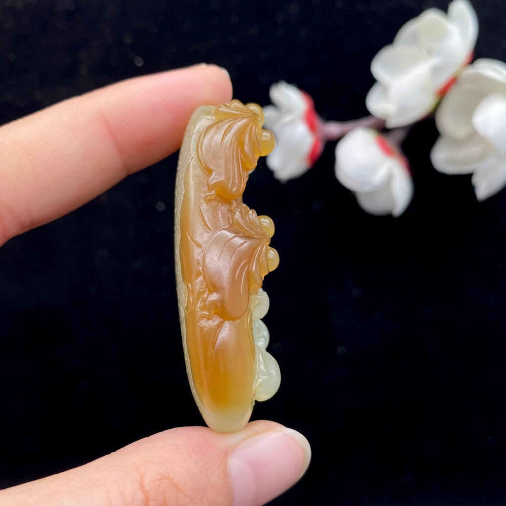 和田玉-糖青白【连年有余】挂件（34.3g）