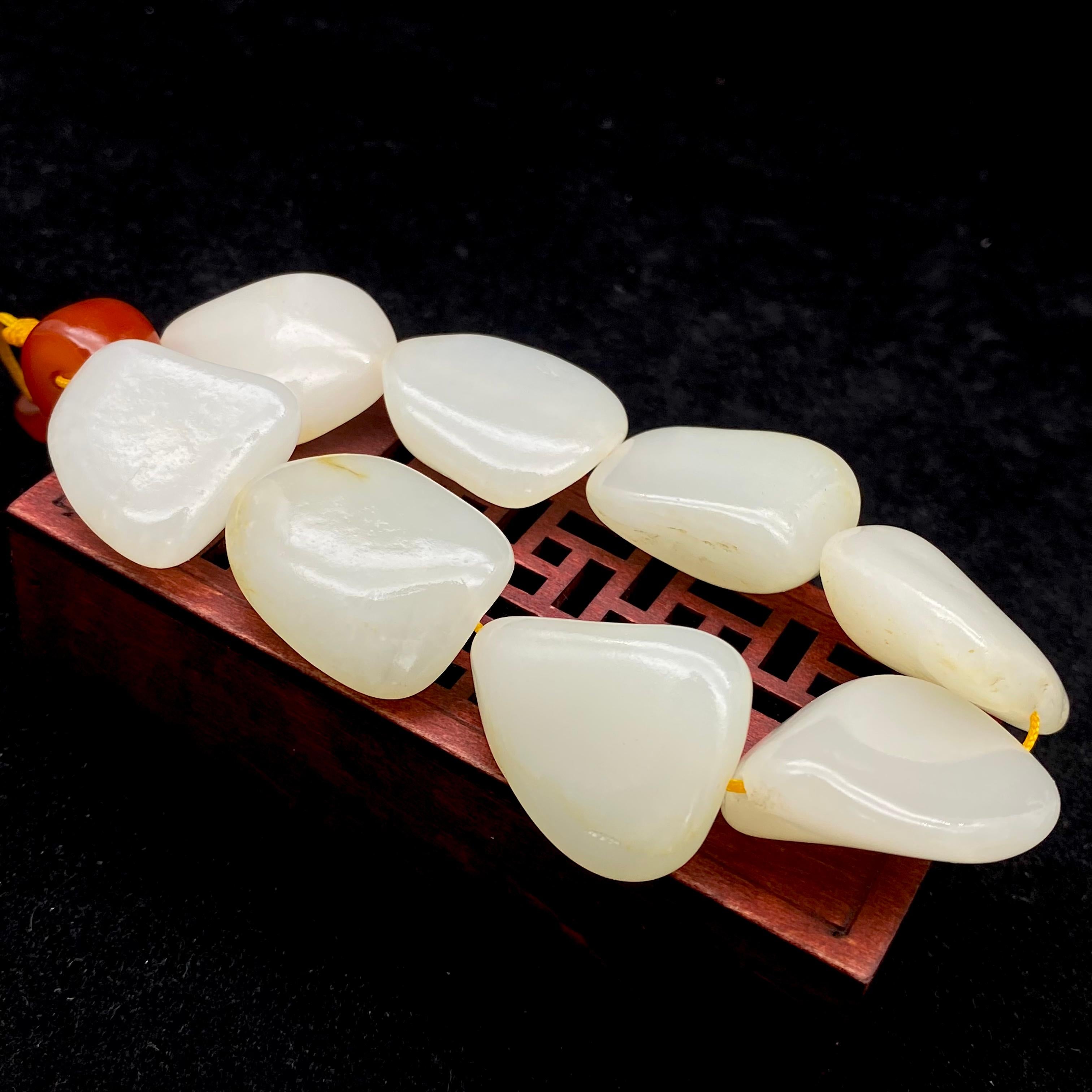 和田玉洒金皮【精品手串】（101.7g）