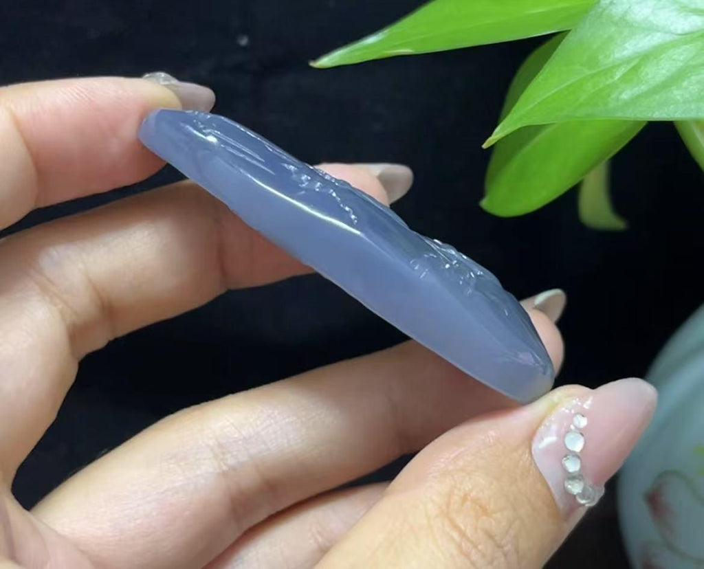 和田玉紫罗兰山水观音（29.5g）