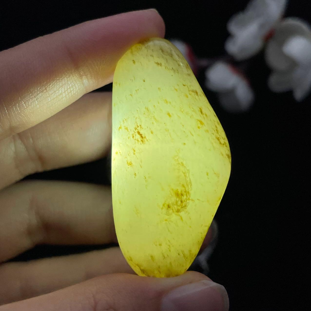 和田玉秋梨皮籽料（27.1g）