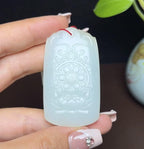 新疆和田玉且末料羊脂玉观音（32.2g）