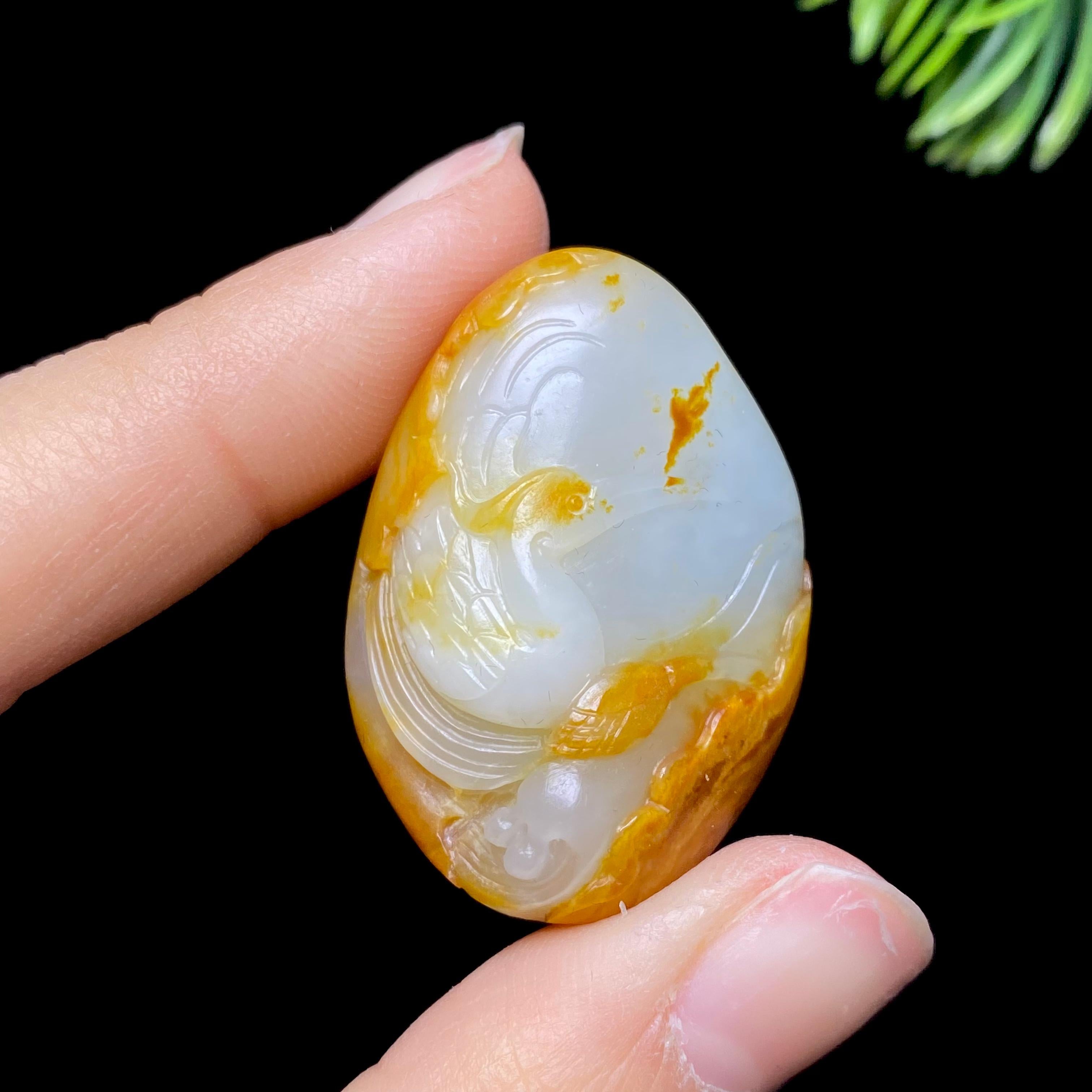 和田玉籽料一路连科（17.3g）