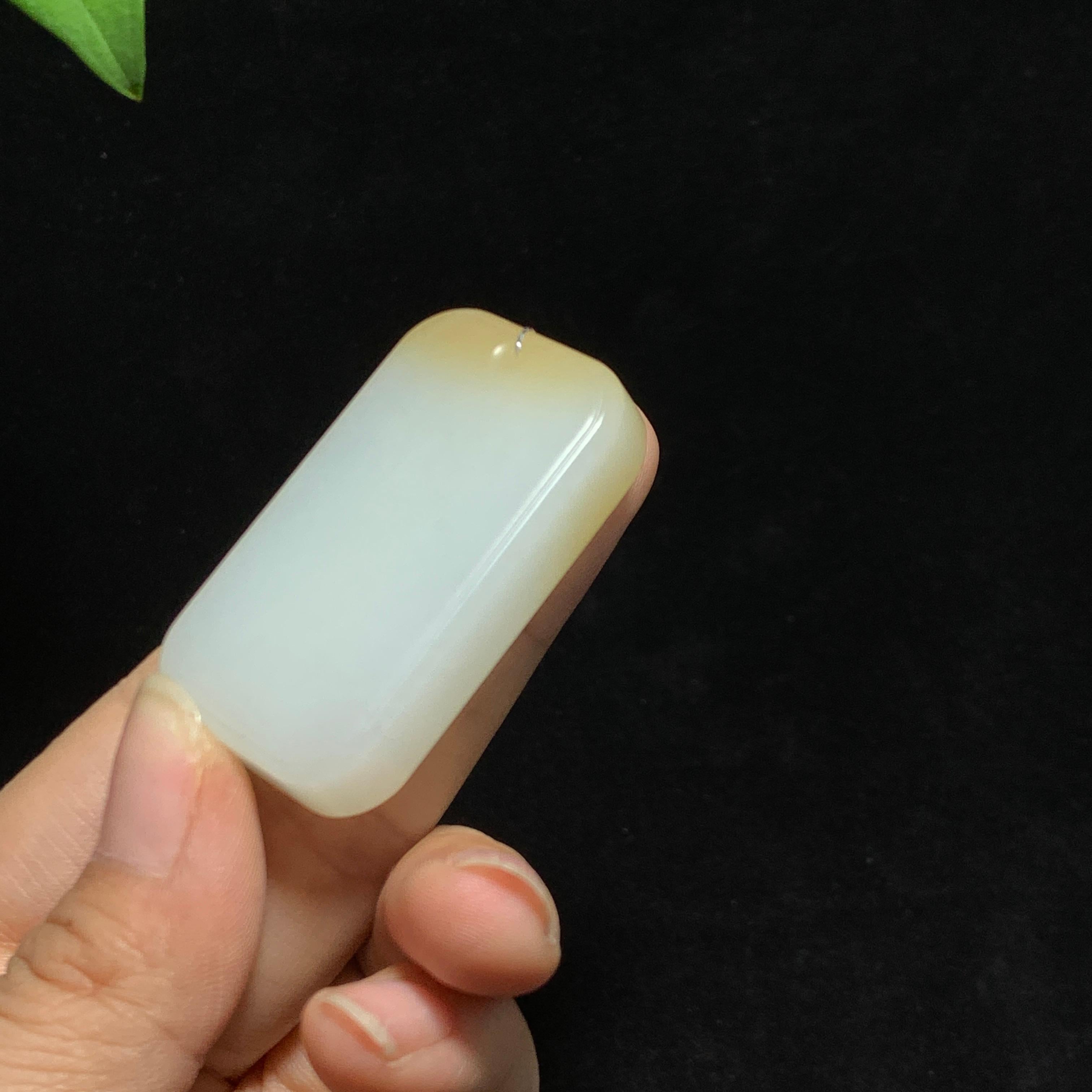 和田山料糖白玉无事牌挂件（37.8g）