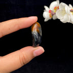和田玉青花带黄皮籽料挂件（16.3g）