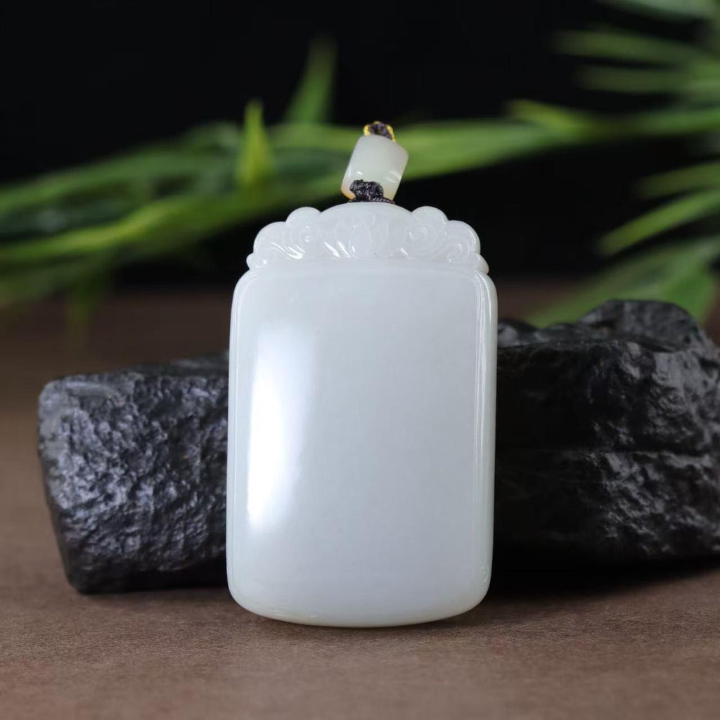 和田玉白玉洒金皮无事牌（73g）