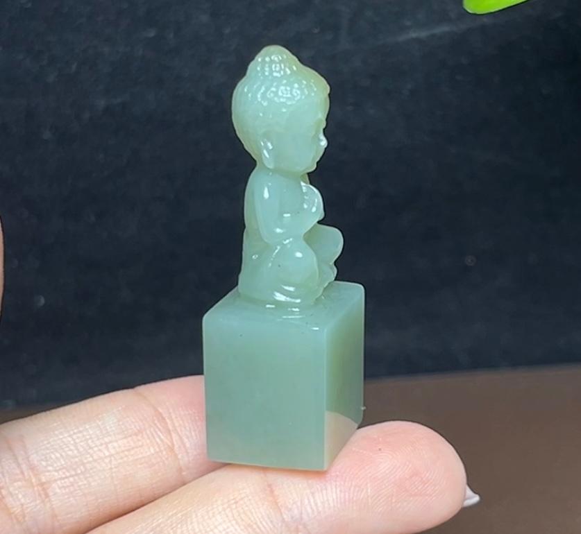 新疆和田玉且末蓝宝宝佛摆件（20.3g）