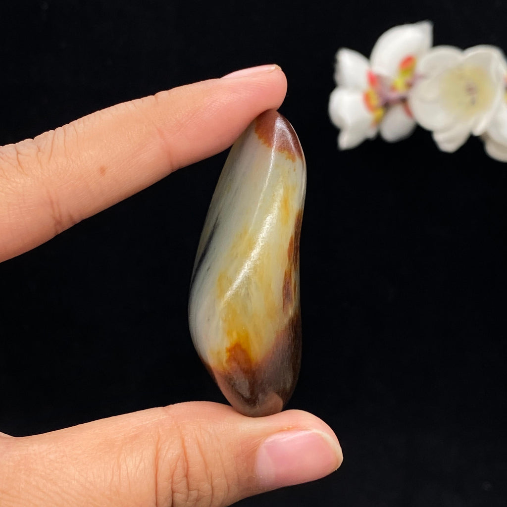 和田玉聚红皮青花籽料大挂件（52.6g）