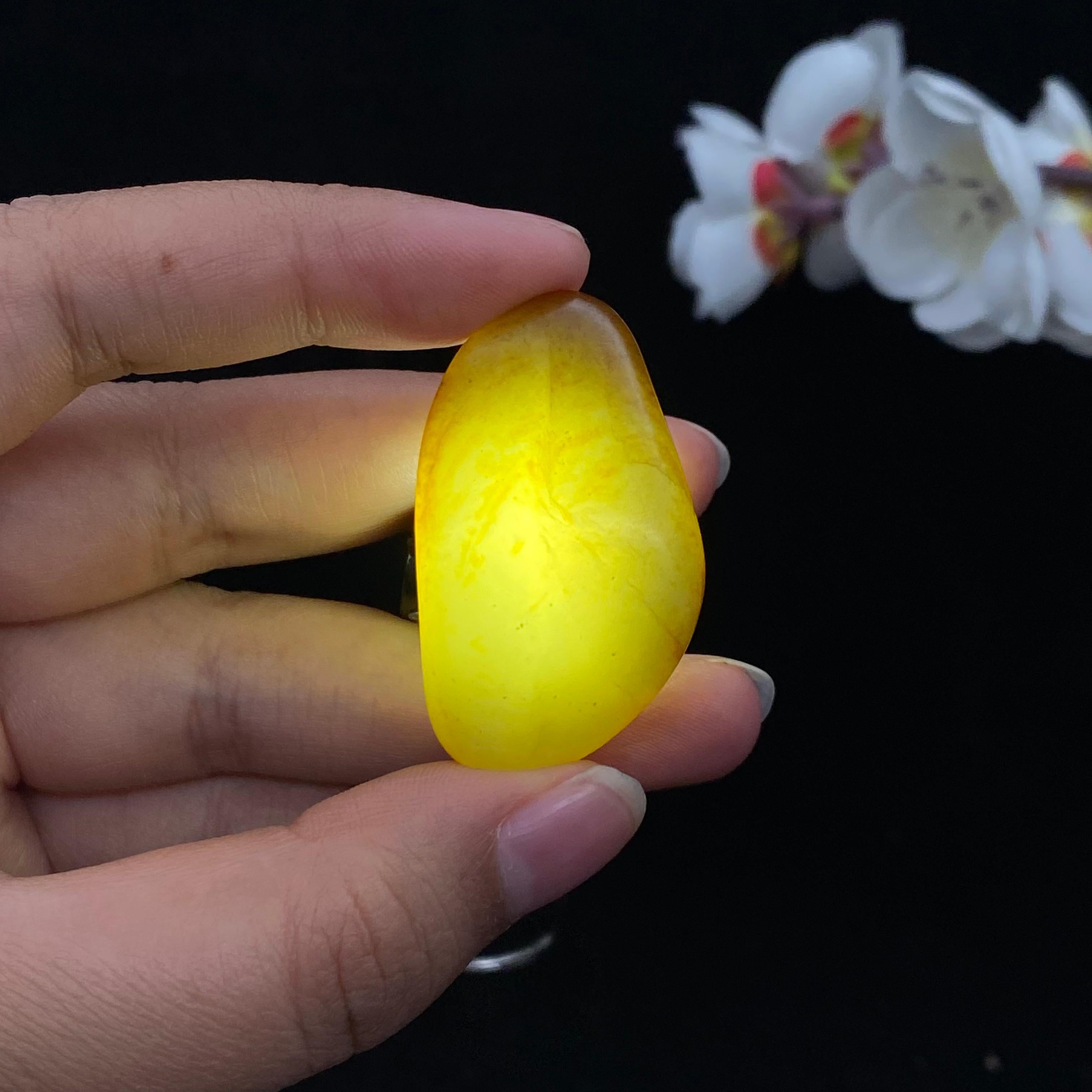和田玉黄皮籽料吊坠籽（16.8g）