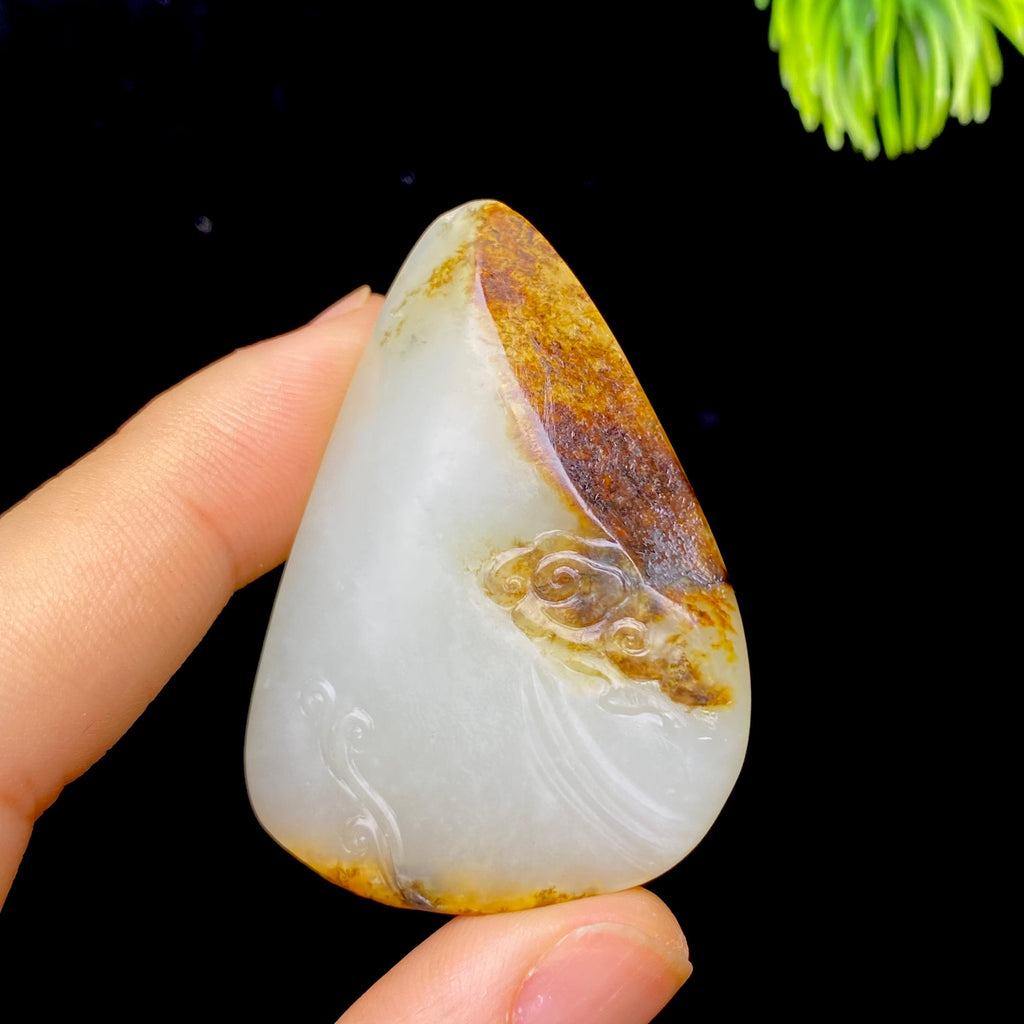 和田玉籽料观音（27.4g）