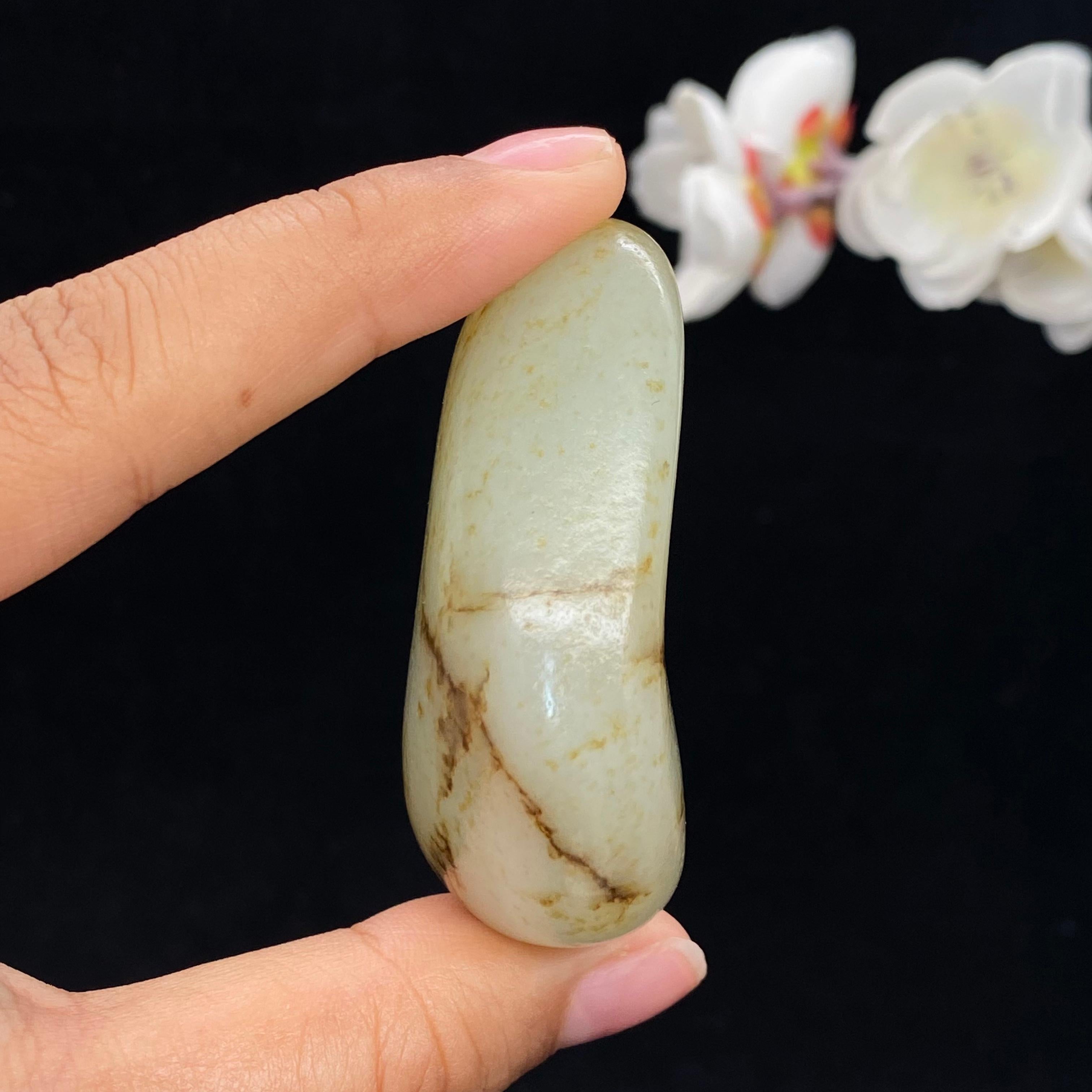 和田玉秋梨皮籽料手把件（71.2g）