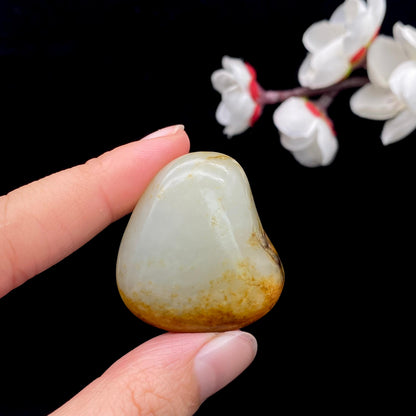 和田玉聚黄皮籽料原石（24.1g）