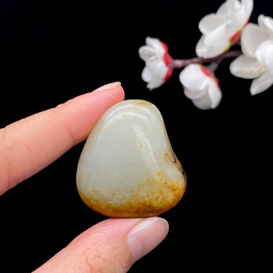和田玉聚黄皮籽料原石（24.1g）
